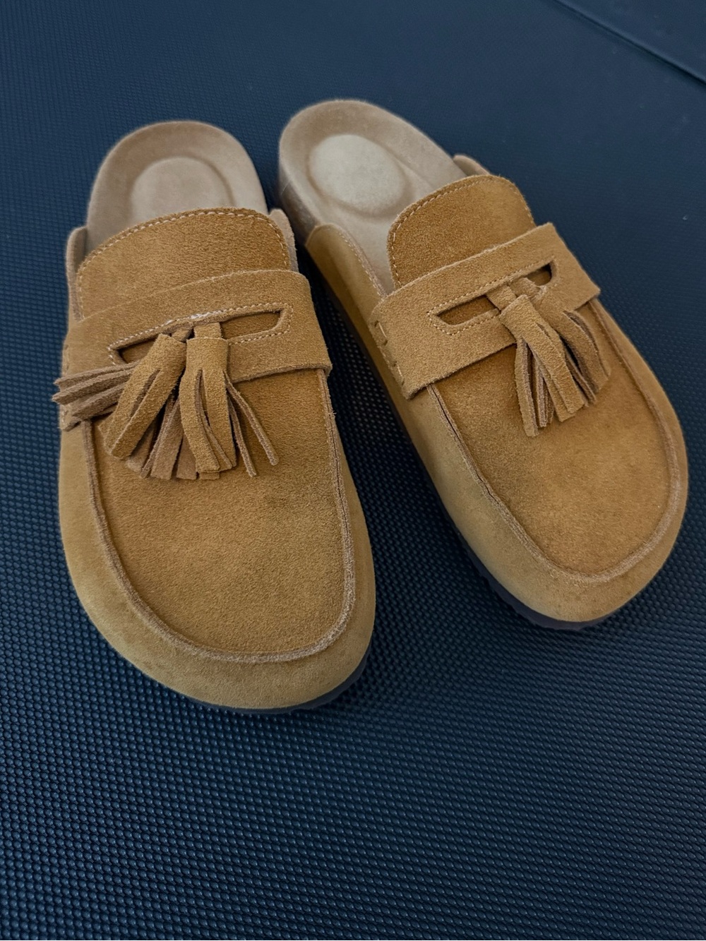 Women’s Cushionare Tassel Slip-On Loafers/Clogs in Tan Suede